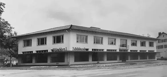 Historisches Wohn- und Geschäftshaus von Weibel Möbel