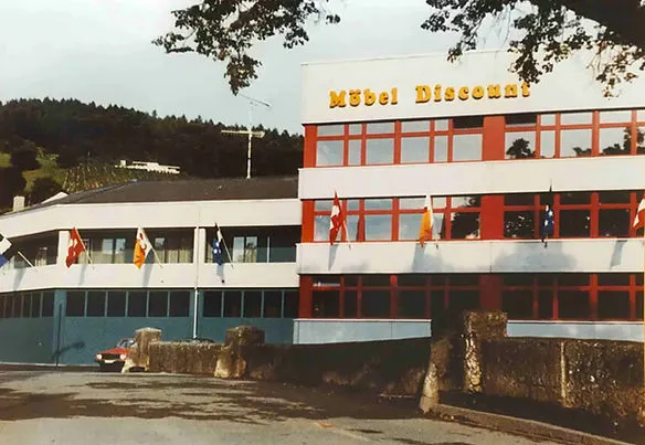 Alte Tapeziererei von Weibel Möbel kurz vor dem Abbruch 1998